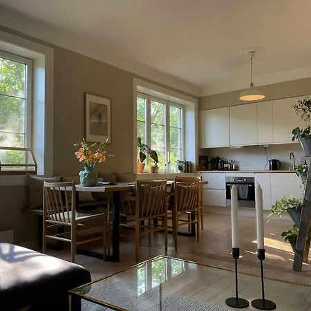 Spacious In Ulvetrappen Appartement *